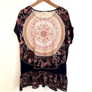 Umgee Mulit Colored Floral Oversized Top with Bottom Ruffle Size Small